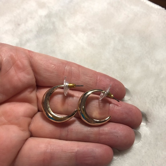 FINAL SALE- LEAVING CLOSET-NO FURTHER DISCOUNTS - Picture 2 of 5